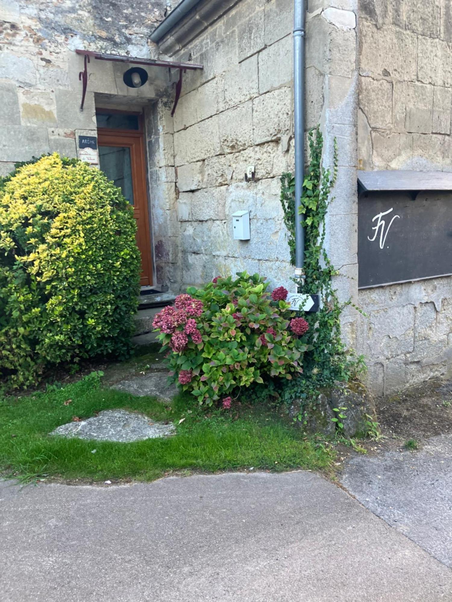 La Ferme De Valeuse Frühstückspension *
